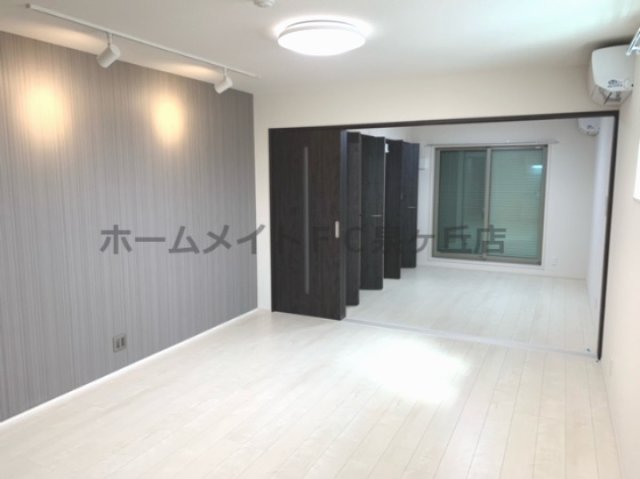 その他部屋・スペース　雨戸シャッター付き