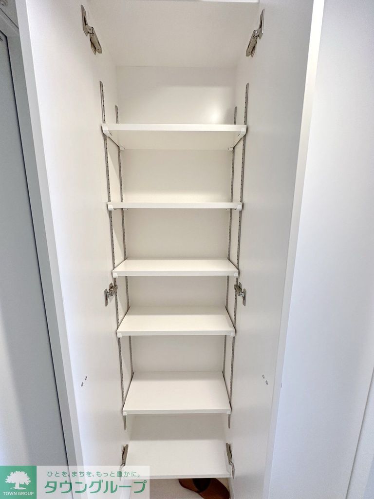 収納　同物件別部屋写真