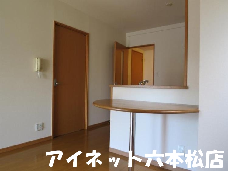 居室・リビング　広々としていいですね。