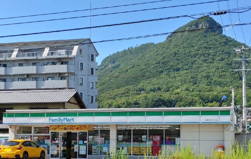 コンビニ　コンビニ（コンビニ）まで307m