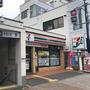 コンビニ　セブンイレブン　新深江駅南店（コンビニ）まで221m