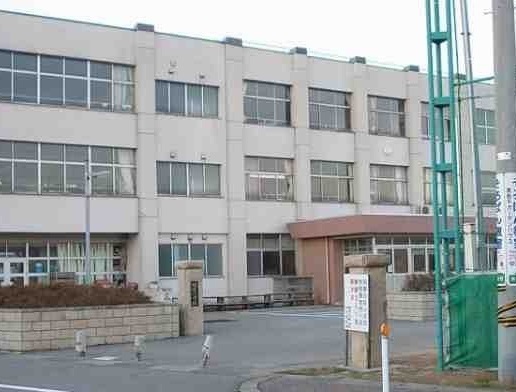 小学校　蝶屋小学校（小学校）まで900m