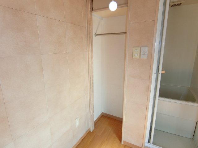 収納　ルミネ南長崎