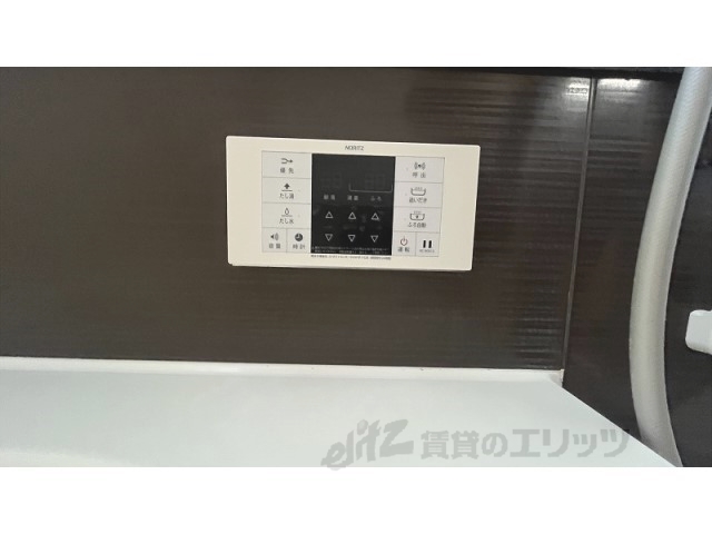 その他設備　給湯器リモコン