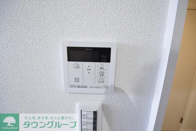 その他　雨の日便利な浴室乾燥機付き