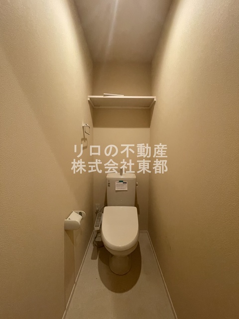 トイレ　※補修前のお写真です