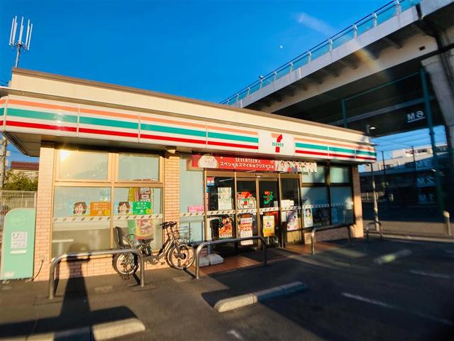 コンビニ　セブンイレブン横浜東川島町店（コンビニ）まで170m
