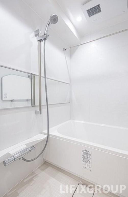 バス・シャワールーム　風呂