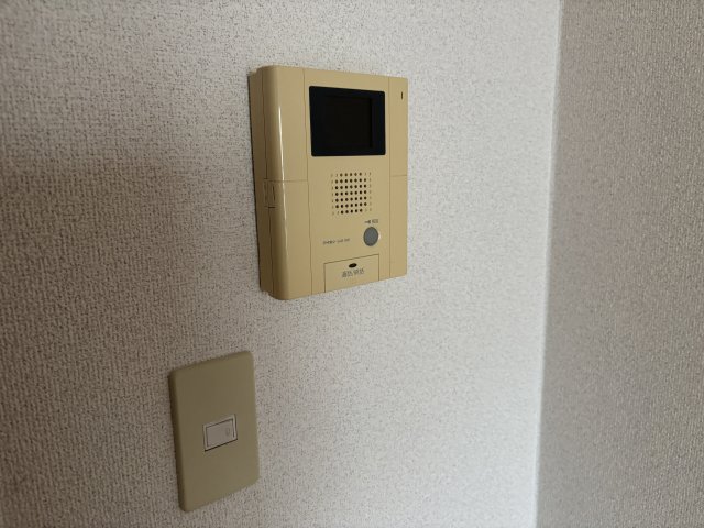 セキュリティ　TVモニターホンでら客を画面で確認出来て安心です♪