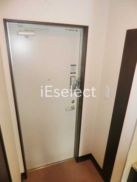 玄関　シューズボックス付きの玄関です