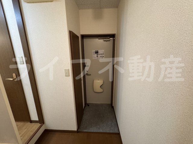 玄関　収納もある玄関です