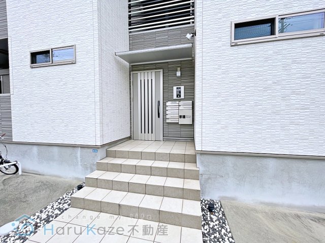 地下鉄桜通線 桜本町駅 徒歩5分 3階建 築7年の外観写真