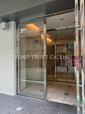 エントランス　建物の内部です