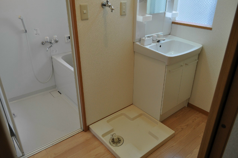 その他　室内洗濯機置場です。