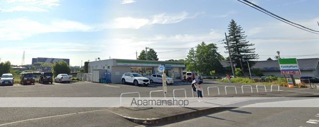 コンビニ　ファミリーマート和泉内田町店（コンビニ）まで500m