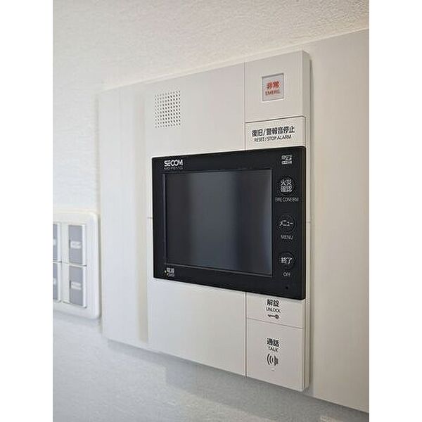 セキュリティ　TVモニター付きインターホン