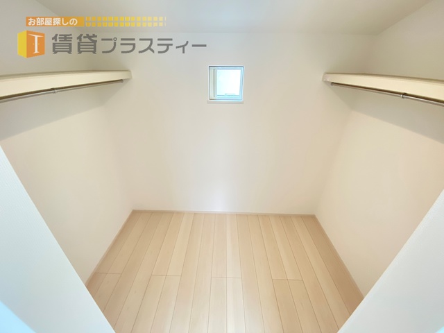 収納　しっかり収納できるウォークインクローゼット