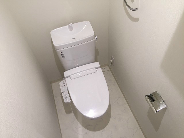 トイレ　※別部屋のお写真になります