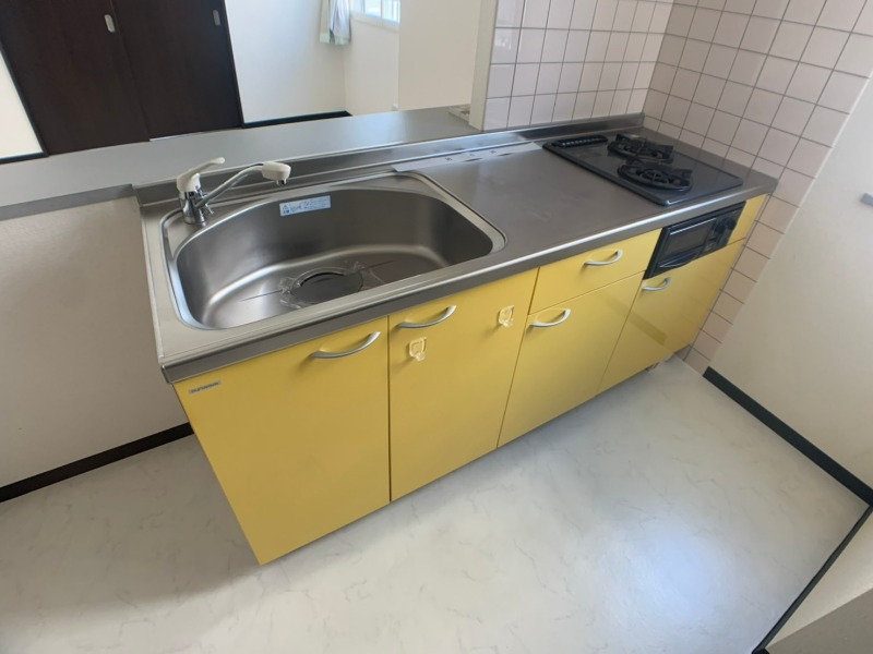 キッチン　こちらはキッチン。調理スペースもあり使いやすそうです。