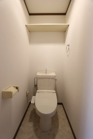 トイレ　参考写真です。現況優先。