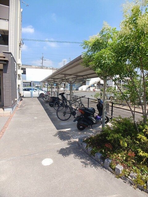 シャロル東福山の外観写真
