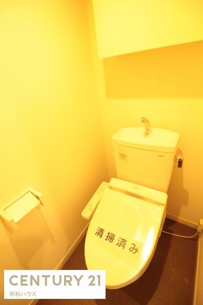 トイレ　温水洗浄便座完備のトイレです◎