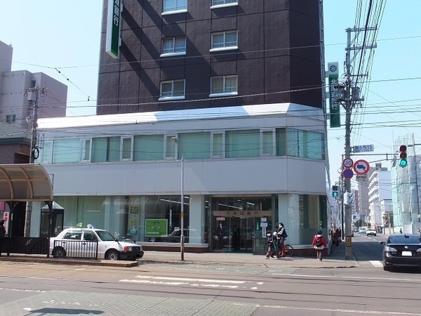 銀行　北海道銀行西線支店（銀行）まで360m
