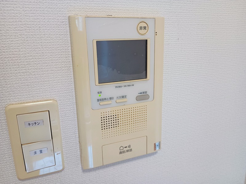 セキュリティ　モニター付きインターホンです