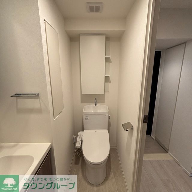 トイレ　※写真は同タイプ住戸です。