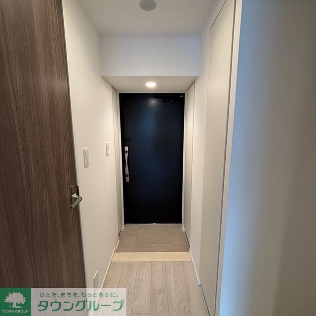 玄関　※写真は同タイプ住戸です。