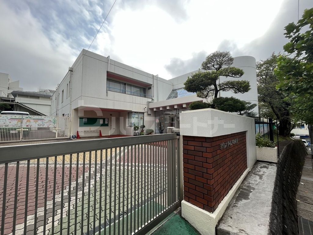 幼稚園・保育園　専修大学松戸幼稚園（幼稚園・保育園）まで160m