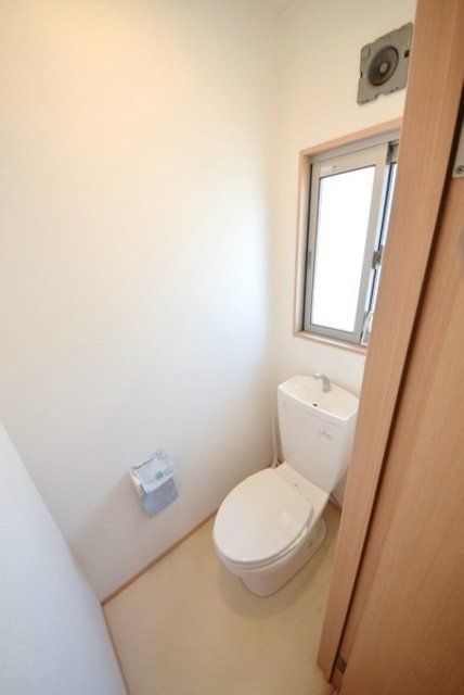 トイレ　★トイレに窓★