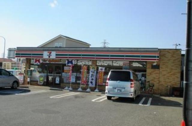 コンビニ　セブンイレブン千葉蘇我町2丁目店（コンビニ）まで587m