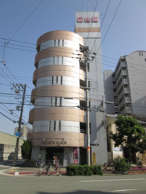 建物外観　外観は落ち着いています