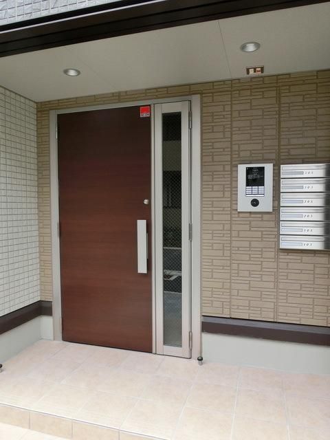 エントランス　オートロックあり
