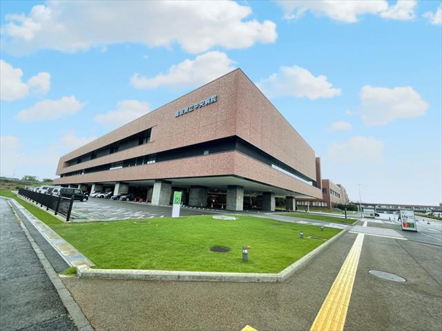 病院　県立中央病院（病院）まで1373m