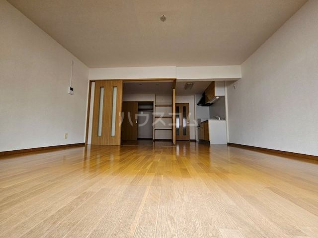 ブローニュの居間写真