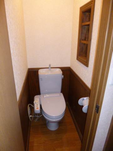 東武東上線 成増駅 徒歩7分 2階建 築24年のトイレ写真