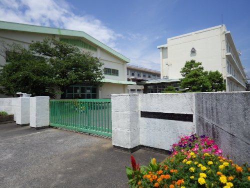 小学校　静岡市立富士見小学校（小学校）まで609m