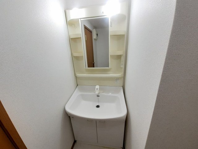 洗面設備　洗面所です