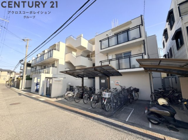 建物外観　敷地内駐輪場あり！