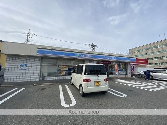 コンビニ　ローソン福岡西警察署前店（コンビニ）まで387m