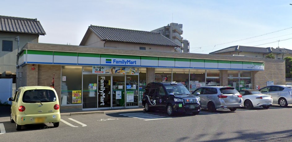 コンビニ　ファミリーマート 大杉三丁目店（コンビニ）まで163m