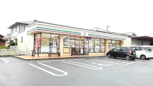 コンビニ　コンビニ（コンビニ）まで1247m