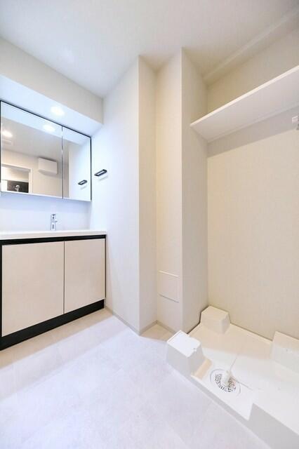 洗面設備　※写真は同タイプ住戸です。