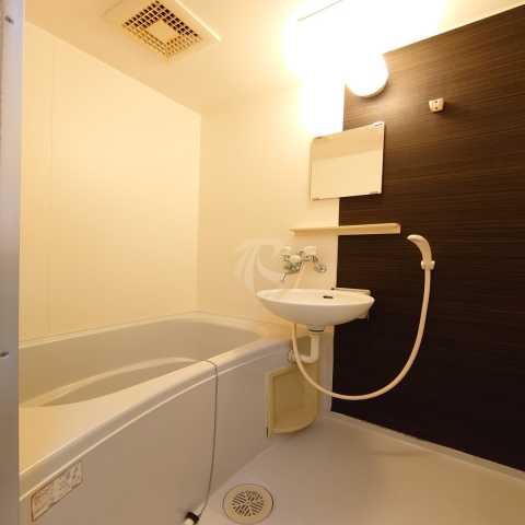 バス・シャワールーム　別部屋参考写真