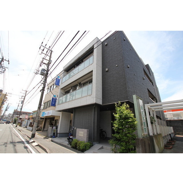 建物外観　オートロック対応・積水ハウス施工のシャー
