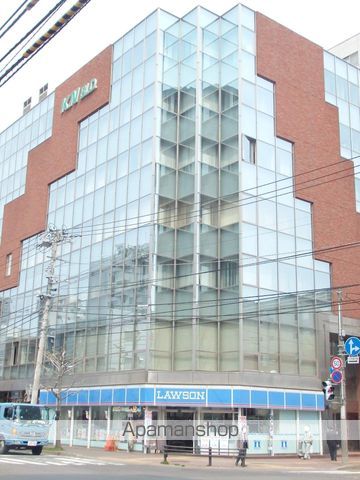 コンビニ　ローソン（コンビニ）まで172m
