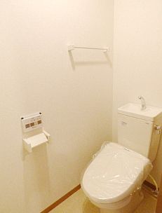 トイレ　ゆったりとした空間のトイレです