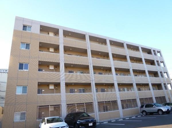 建物外観　鉄筋コンクリート造 地上5階建て